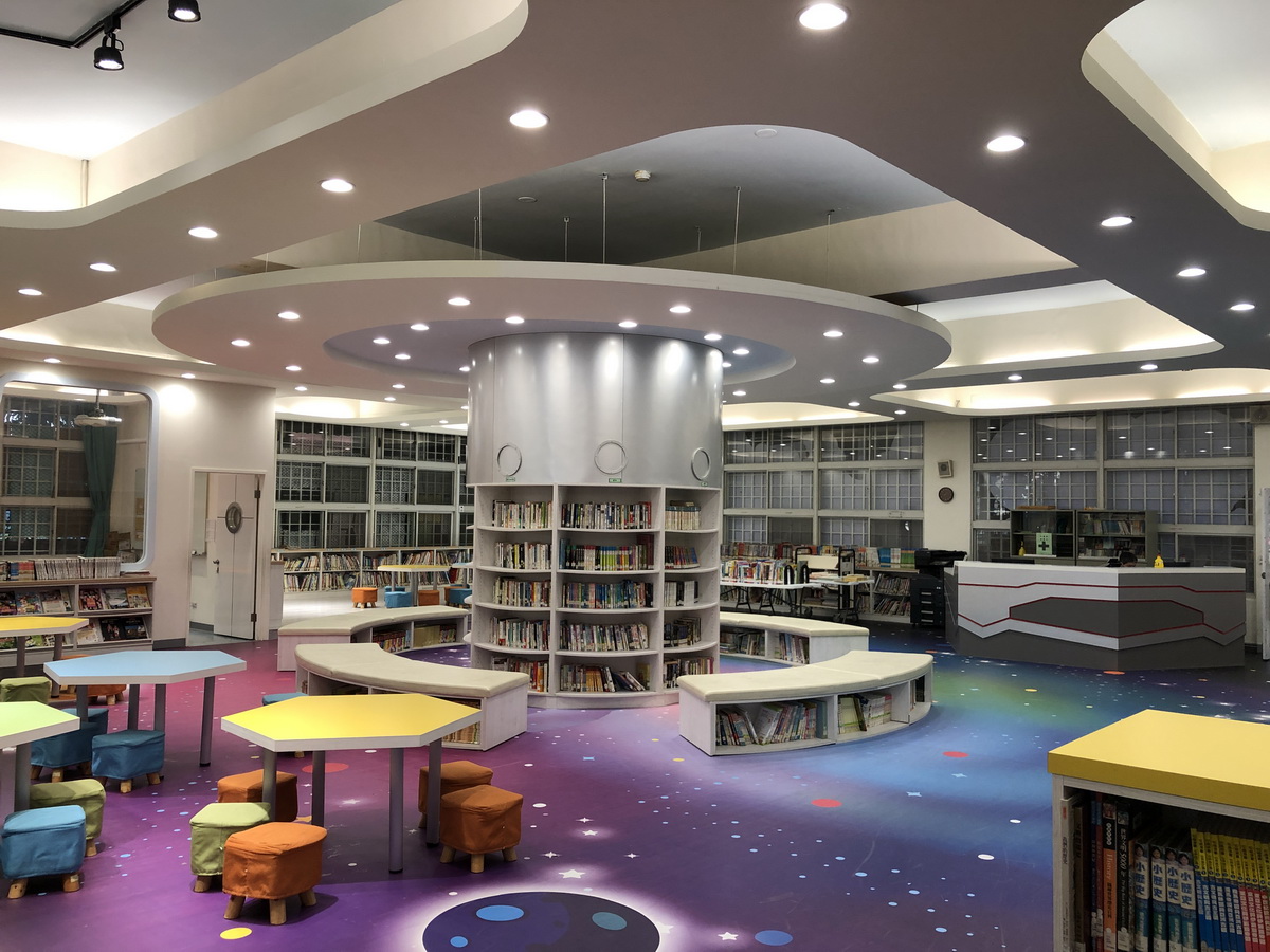 高雄民權國小圖書館改造成為社區共讀站